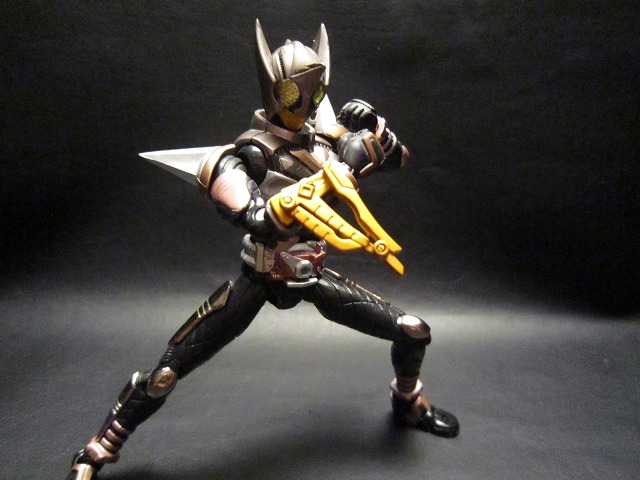 S.H.Figuarts　仮面ライダーパンチホッパー