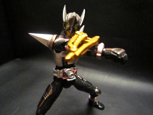 S.H.Figuarts　仮面ライダーパンチホッパー