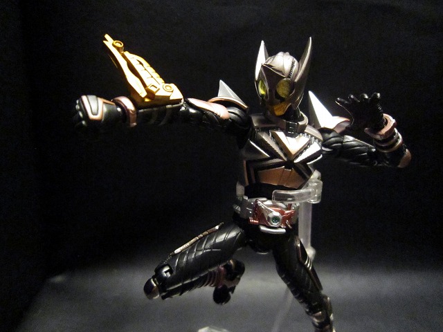 S.H.Figuarts　仮面ライダーパンチホッパー