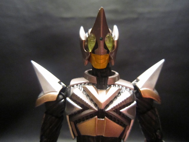 S.H.Figuarts　仮面ライダーパンチホッパー