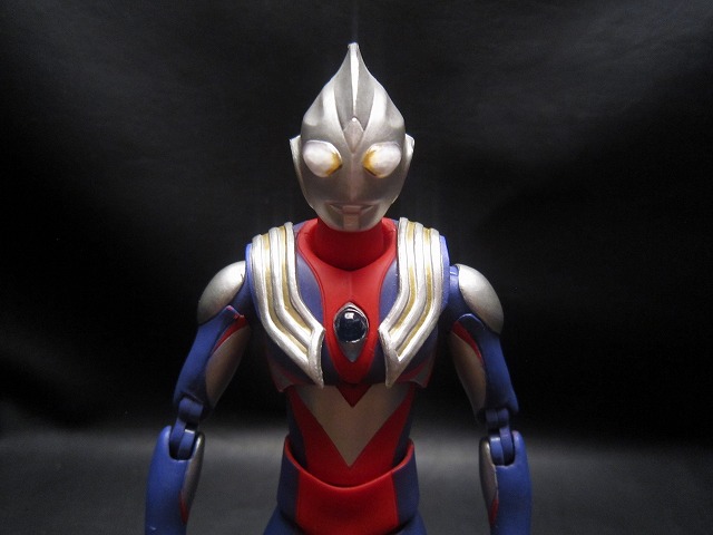 ULTRA-ACT　ウルトラマンティガ マルチタイプ