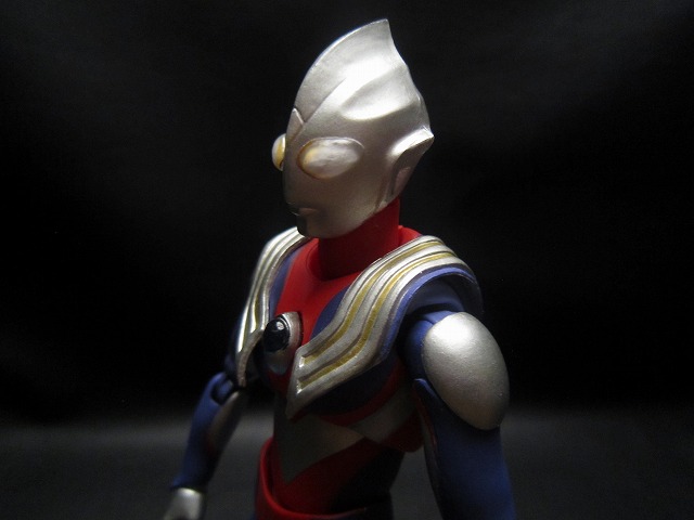 ULTRA-ACT　ウルトラマンティガ マルチタイプ