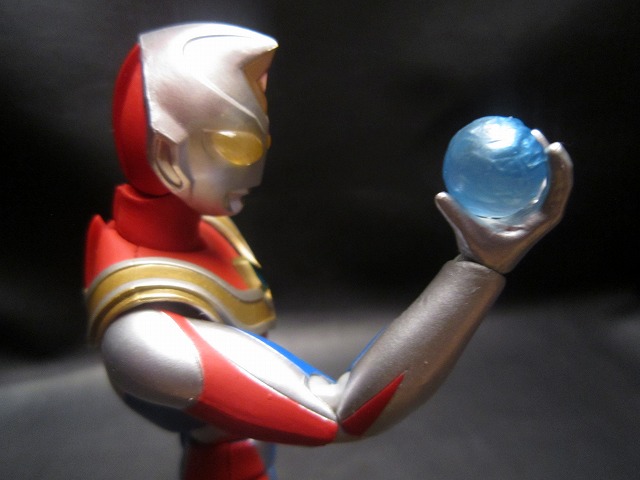 ULTRA-ACT　ウルトラマンダイナ　フラッシュタイプ