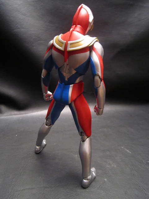 ULTRA-ACT　ウルトラマンダイナ　フラッシュタイプ