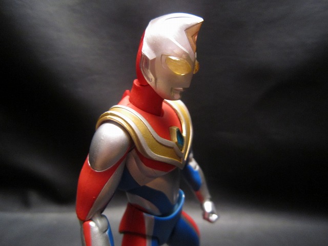 ULTRA-ACT　ウルトラマンダイナ　フラッシュタイプ