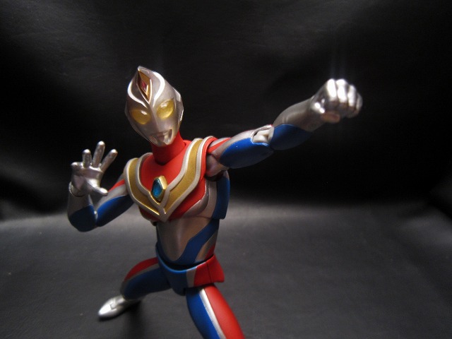 ULTRA-ACT　ウルトラマンダイナ　フラッシュタイプ