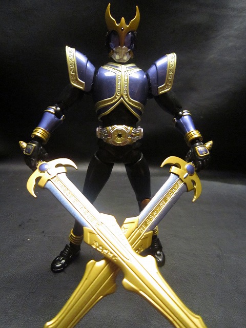 S.H.Figuarts 仮面ライダークウガ　ライジングタイタンフォーム