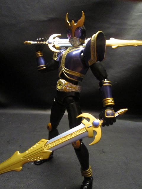 S.H.Figuarts 仮面ライダークウガ　ライジングタイタンフォーム