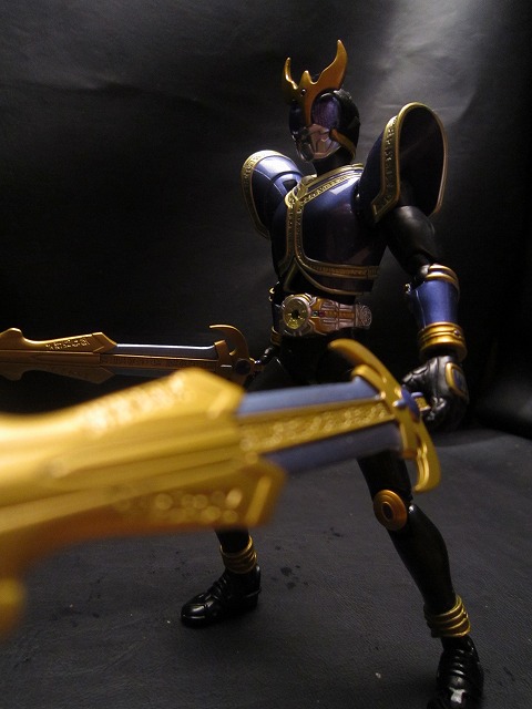 S.H.Figuarts 仮面ライダークウガ　ライジングタイタンフォーム