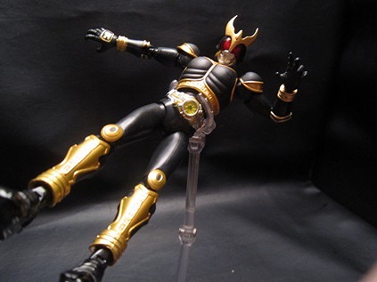 S.H.Figuarts 仮面ライダークウガ　アメイジングマイティフォーム