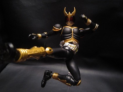 S.H.Figuarts 仮面ライダークウガ　アメイジングマイティフォーム