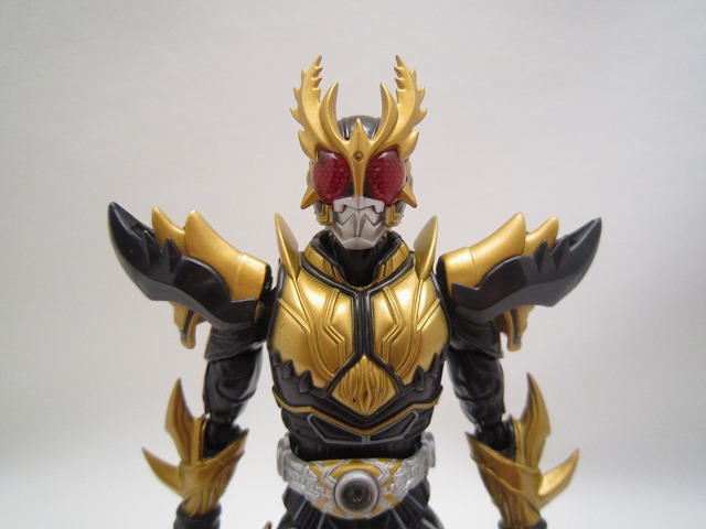 S.H.Figuarts 仮面ライダークウガ　ライジングアルティメットフォーム　レッドアイズVer.