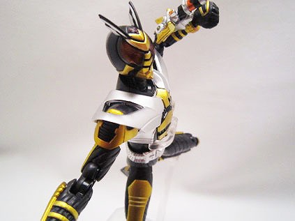 S.H.フィギュアーツ 仮面ライダーザビー