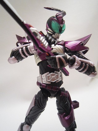 S.H.フィギュアーツ 仮面ライダーサソード