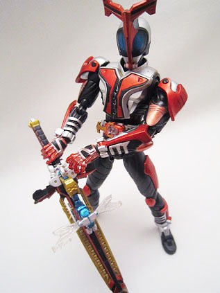 S.H.フィギュアーツ 仮面ライダーハイパーカブト