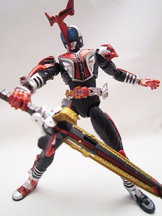 S.H.フィギュアーツ 仮面ライダーハイパーカブト