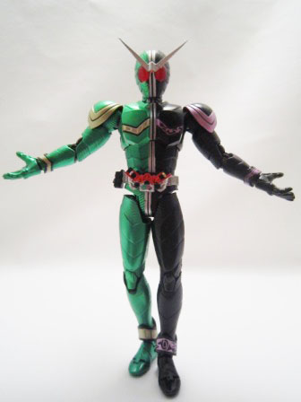 S.H.フィギュアーツ　仮面ライダーW　サイクロンジョーカー