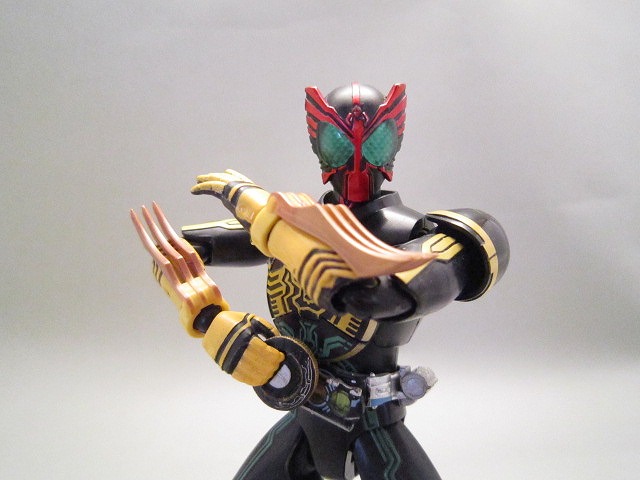 S.H.フィギュアーツ　仮面ライダーオーズ　タトバコンボ