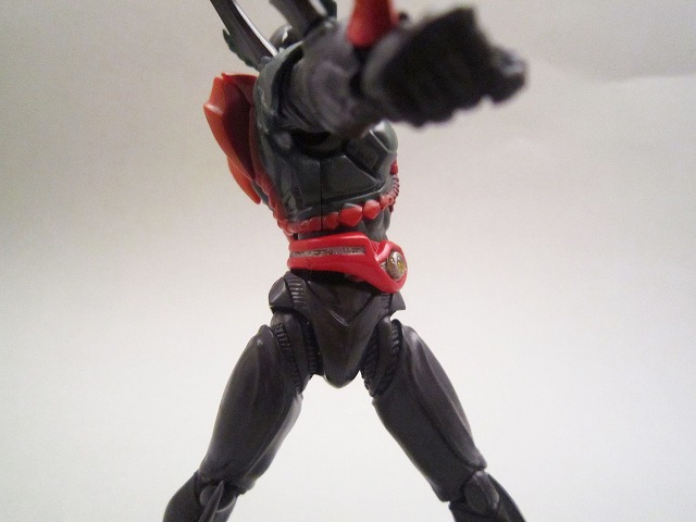 S.H.フィギュアーツ　仮面ライダーエクシードギルス