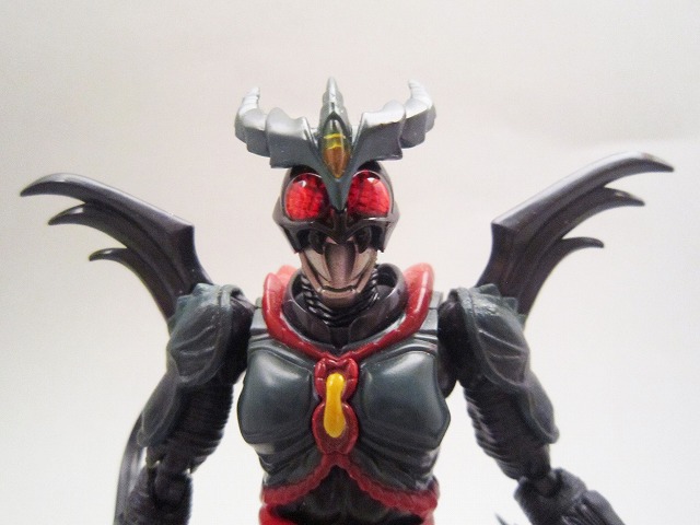 S.H.フィギュアーツ　仮面ライダーエクシードギルス