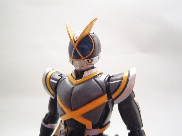 S.H.フィギュアーツ　仮面ライダーカイザ