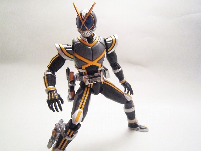 S.H.フィギュアーツ　仮面ライダーカイザ