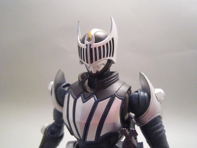 S.H.Figuarts 仮面ライダーナイト＆ダークウイング