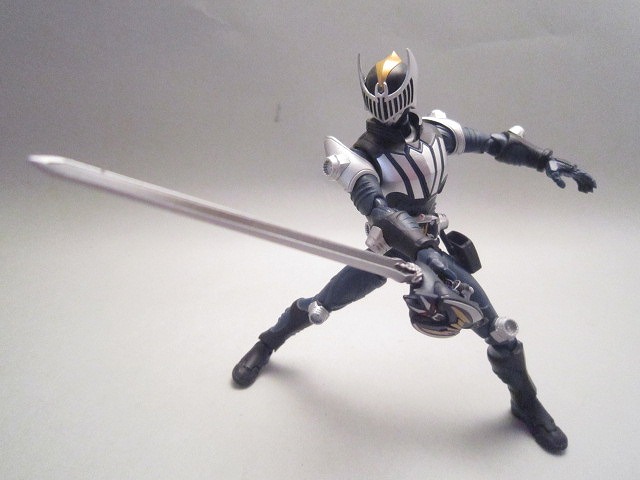 S.H.Figuarts 仮面ライダーナイト＆ダークウイング