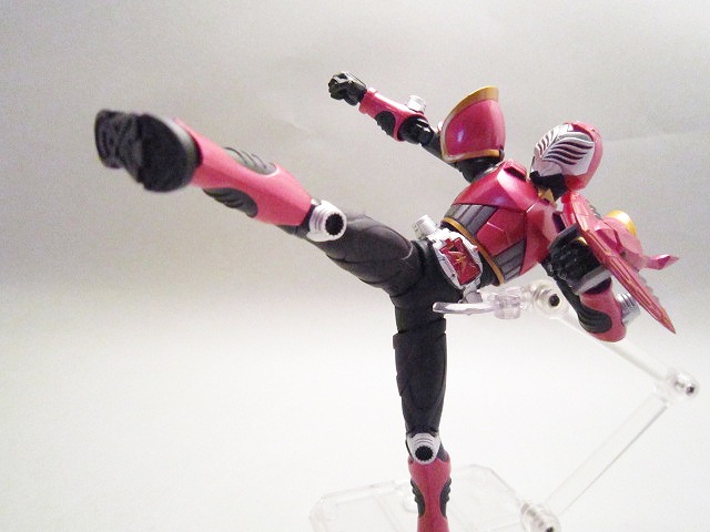 S.H.Figuarts 仮面ライダーライア