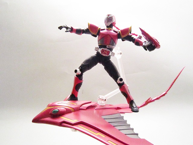 S.H.Figuarts ジェノサイダー