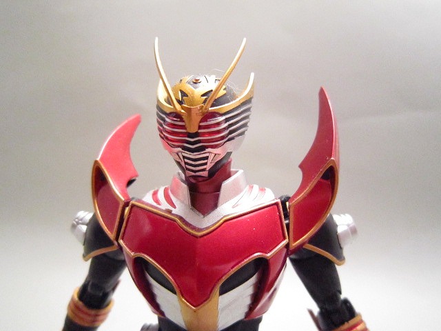 S.H.Figuarts 仮面ライダー龍騎サバイブ