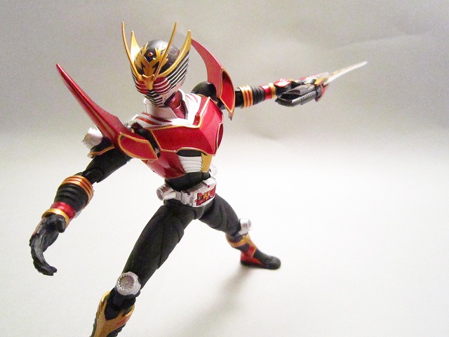 S.H.Figuarts 仮面ライダー龍騎サバイブ