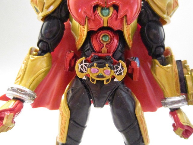 S.H.フィギュアーツ　仮面ライダーキバ　エンペラーフォーム