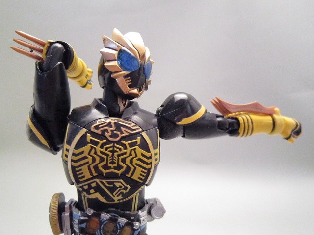 S.H.フィギュアーツ　仮面ライダーオーズ　ラトラータコンボ