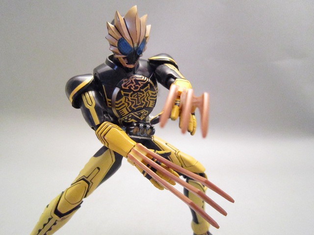 S.H.フィギュアーツ　仮面ライダーオーズ　ラトラータコンボ