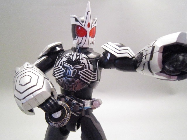 S.H.フィギュアーツ　仮面ライダーオーズ　サゴーゾコンボ