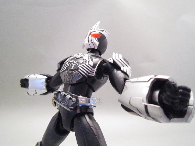 S.H.フィギュアーツ　仮面ライダーオーズ　サゴーゾコンボ