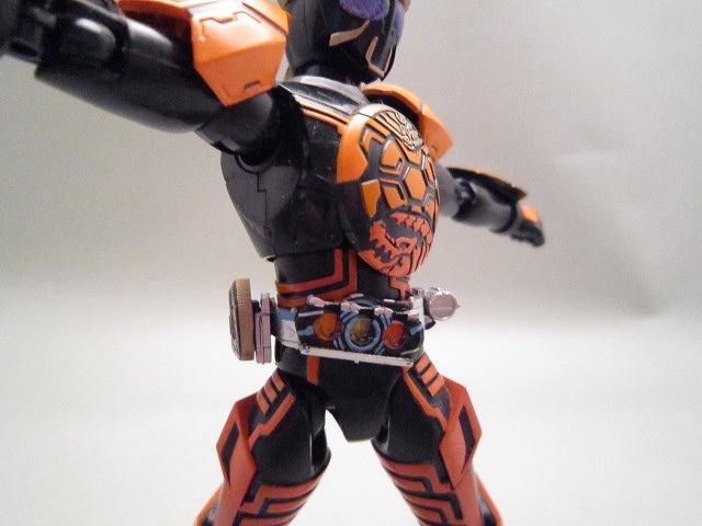 S.H.フィギュアーツ　仮面ライダーオーズ　ブラカワニコンボ