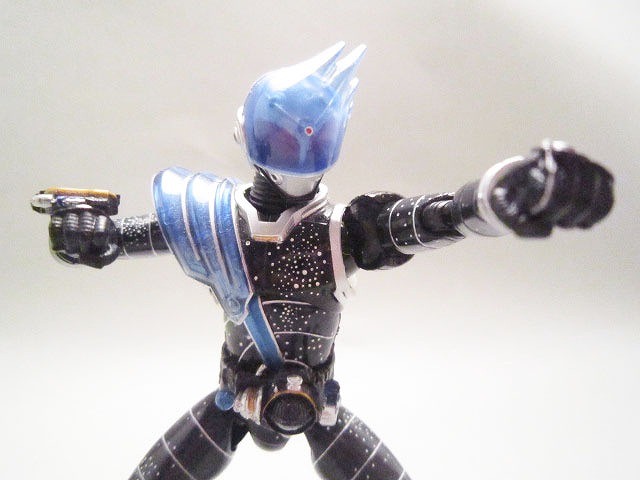 S.H.フィギュアーツ　仮面ライダーメテオ