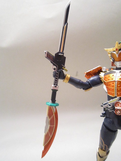 S.H.フィギュアーツ　仮面ライダー鎧武