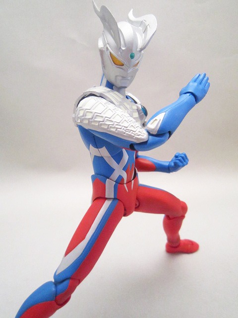 ULTRA-ACT　ウルトラマンゼロ　ver.2(リニューアル)