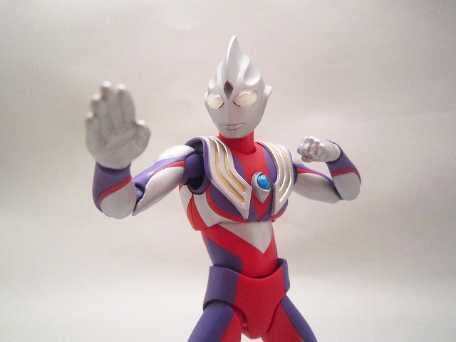 ULTRA-ACT　ウルトラマンティガ マルチタイプ　レビュー