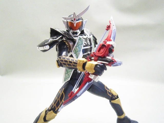 S.H.フィギュアーツ　仮面ライダー鎧武　ジンバーレモンアームズ