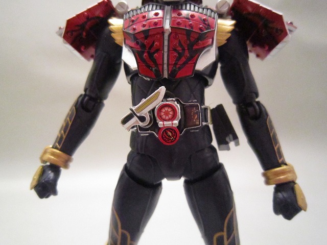 S.H.フィギュアーツ　仮面ライダー武神鎧武　ブラッドオレンジアームズ