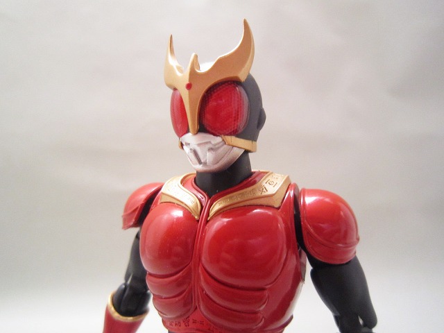 S.H.フィギュアーツ　仮面ライダークウガ　マイティフォーム　真骨彫