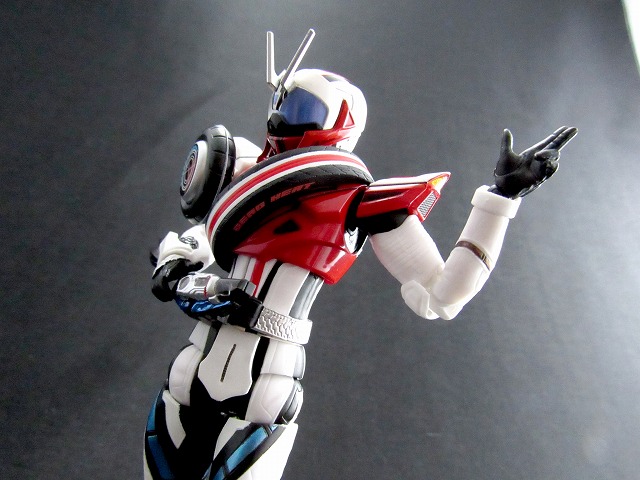 S.H.フィギュアーツ　仮面ライダーデッドヒートマッハ　レビュー