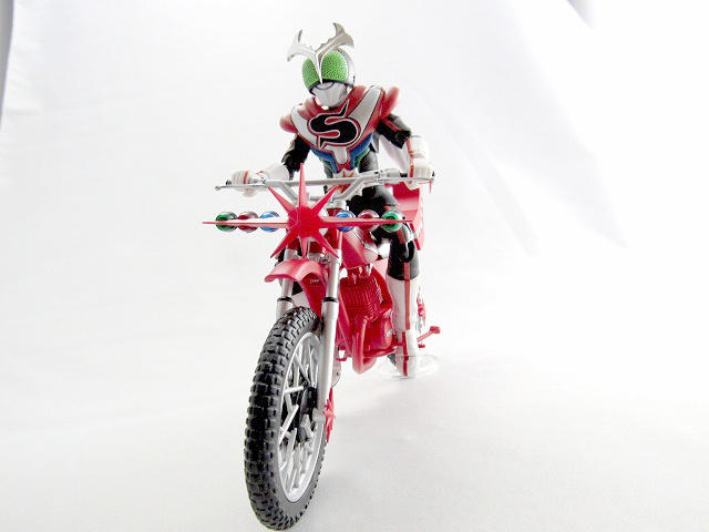 S.H.フィギュアーツ　仮面ライダーストロンガー＆カブトローセット　レビュー