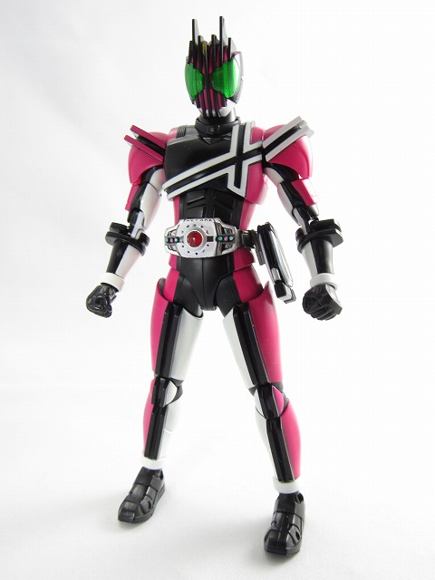 S.H.フィギュアーツ　仮面ライダーディケイド　真骨彫製法　レビュー