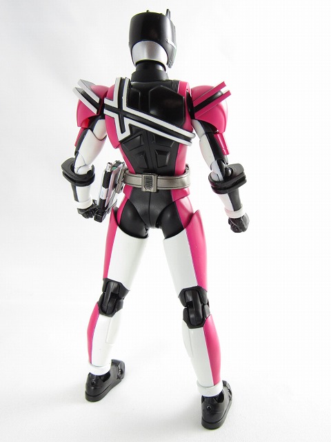 S.H.フィギュアーツ　仮面ライダーディケイド　真骨彫製法　レビュー