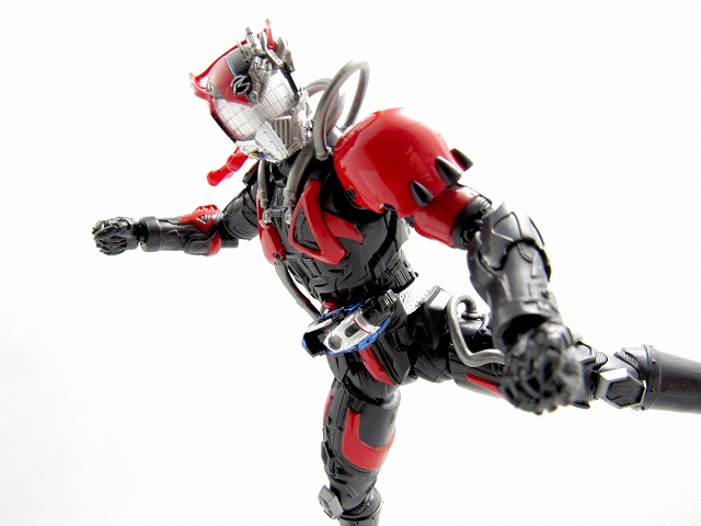 S.H.フィギュアーツ　仮面ライダー超デッドヒートドライブ　レビュー